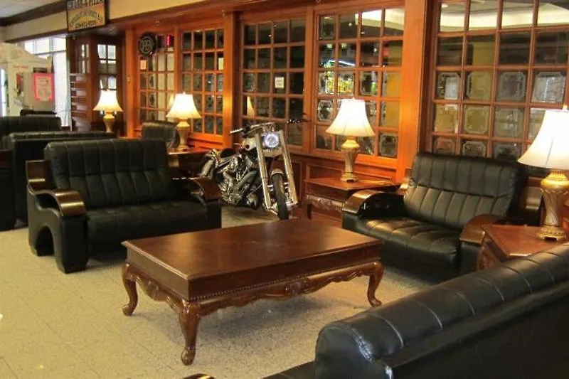 Toronto Plaza Airport Hotel